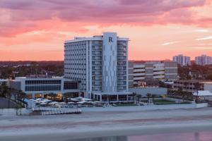 renaissance daytona beach oceanfront hotel