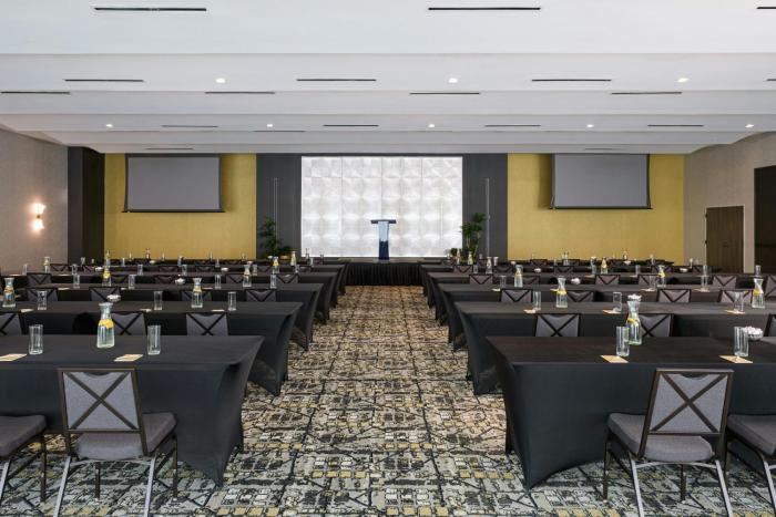 renaissance daytona beach oceanfront hotel