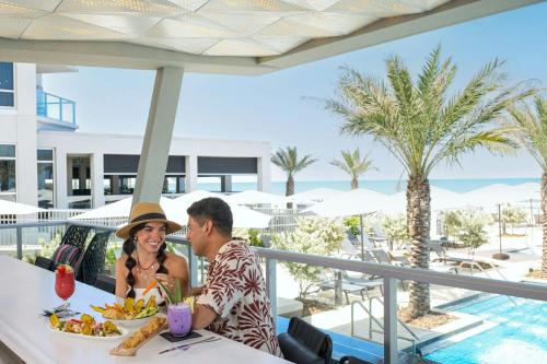renaissance daytona beach oceanfront hotel