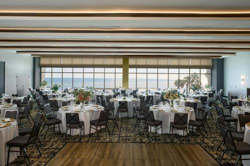 renaissance daytona beach oceanfront hotel