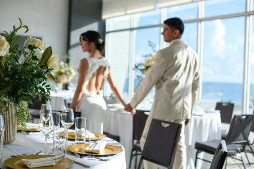 renaissance daytona beach oceanfront hotel