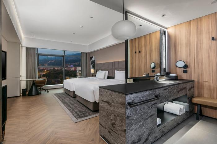 intercity hotel zunyi renhuai