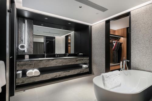 intercity hotel zunyi renhuai