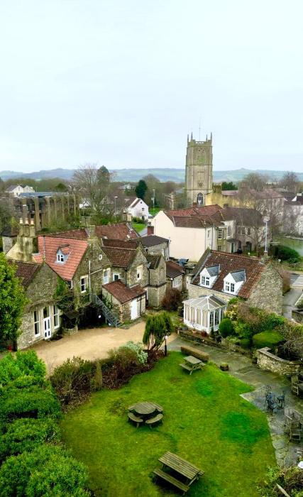 the old manor house hotel