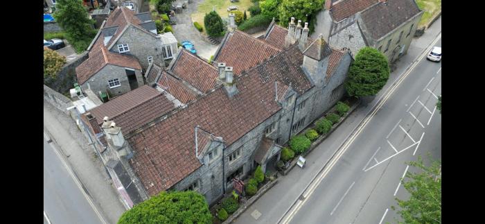 the old manor house hotel