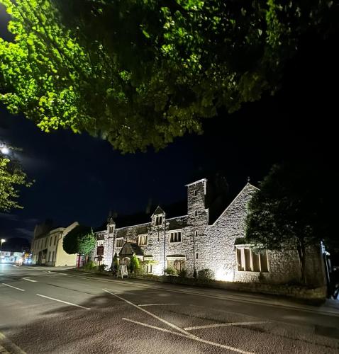 The Old Manor House Hotel,Bath And North East Somerset>>Bath,3 star