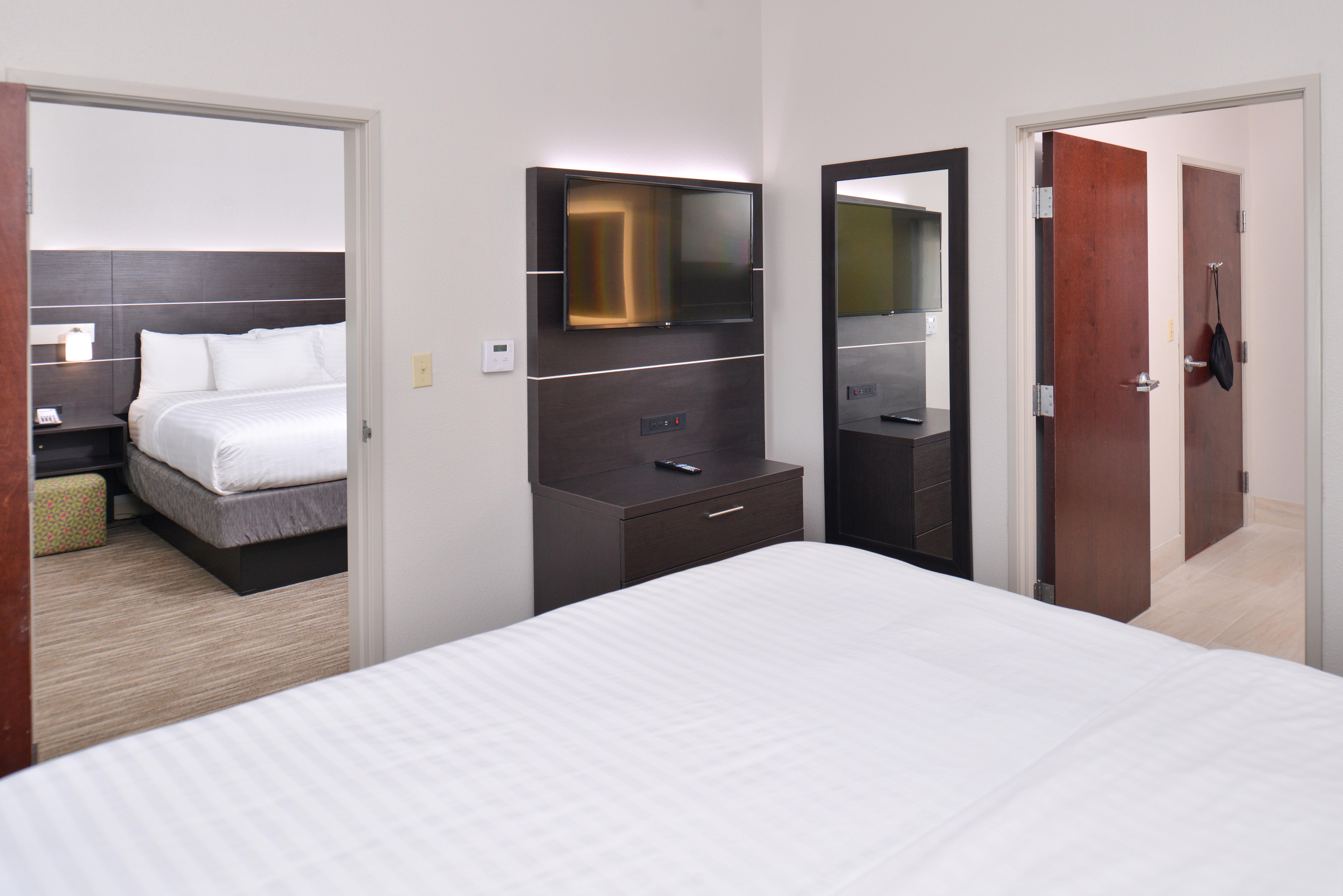 holiday inn express and suites corpus christi n padre island