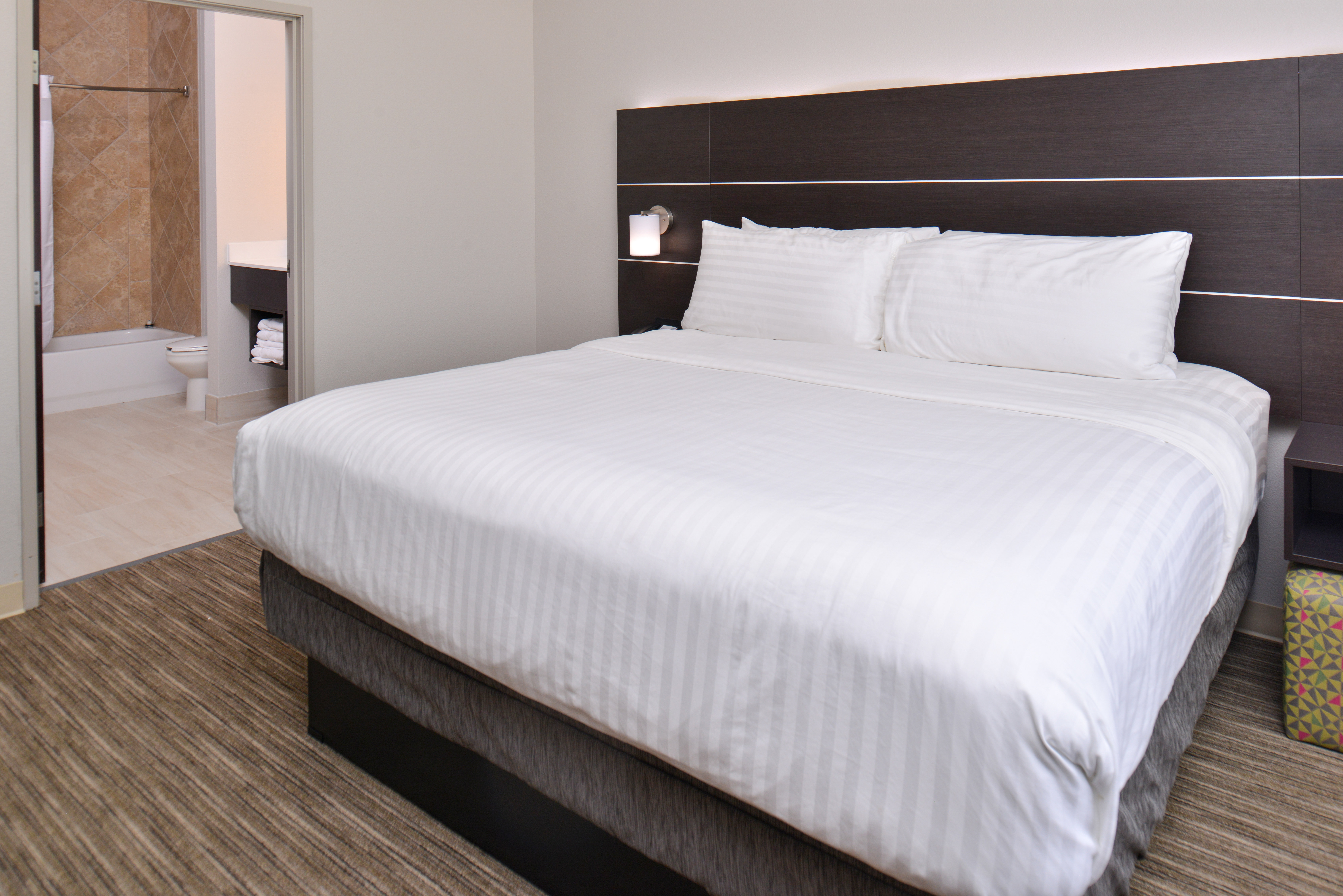 holiday inn express and suites corpus christi n padre island