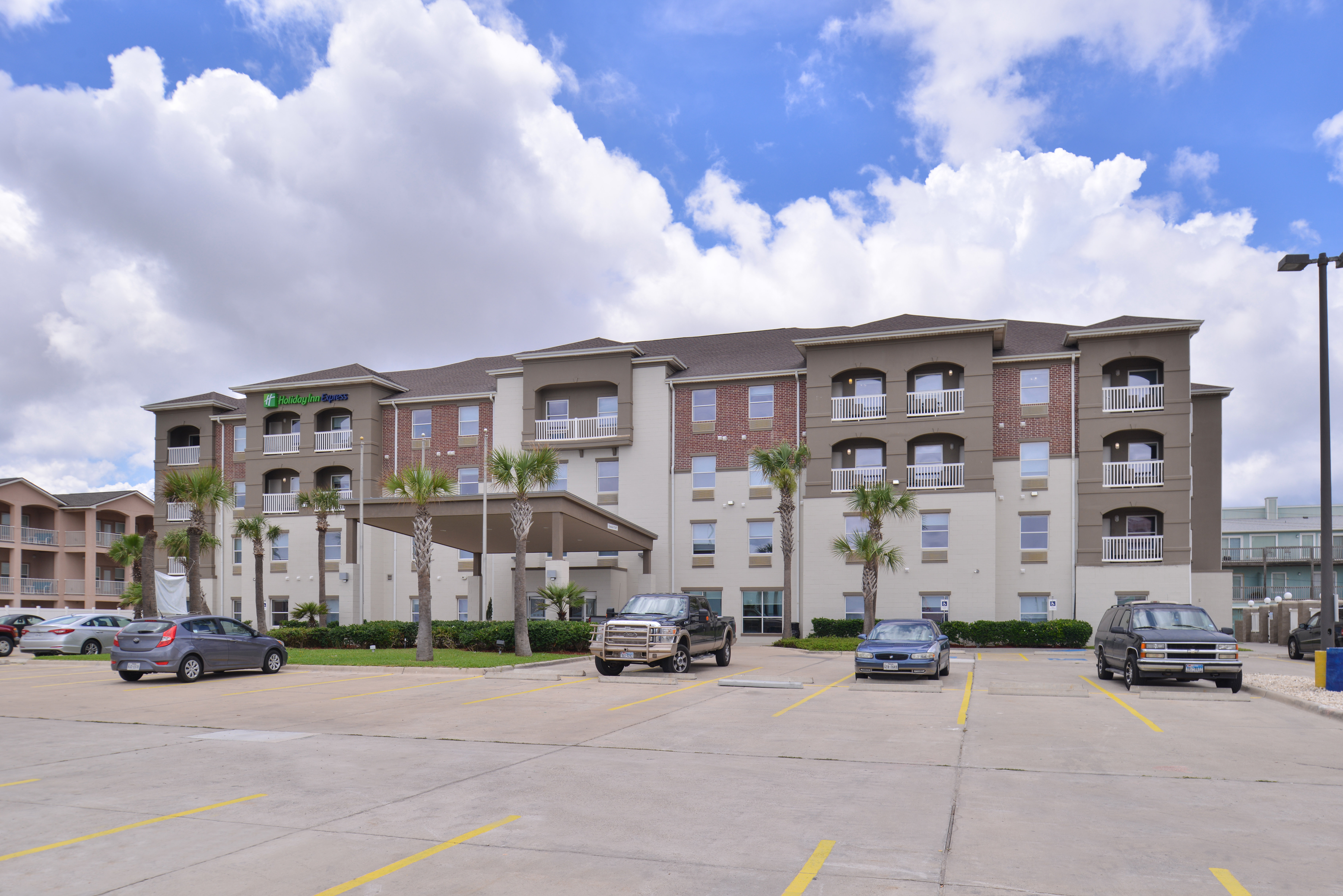 holiday inn express and suites corpus christi n padre island