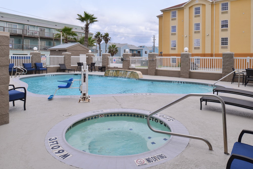 holiday inn express and suites corpus christi n padre island
