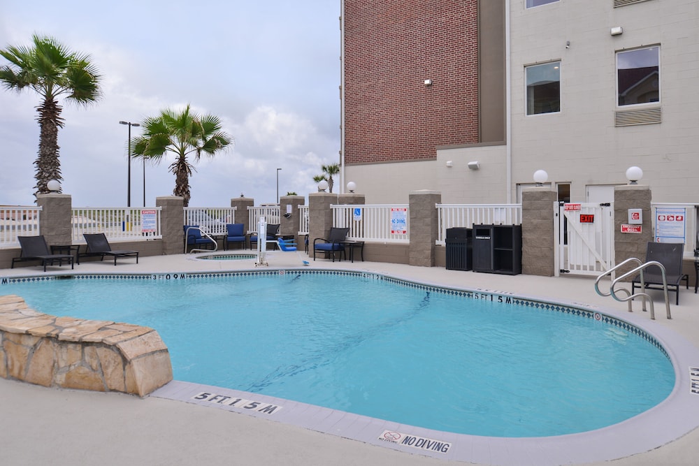 holiday inn express and suites corpus christi n padre island