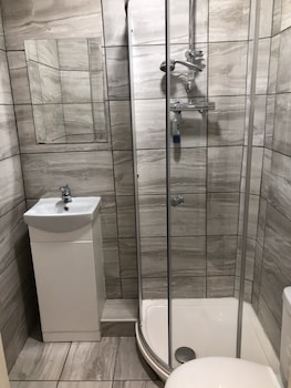 stifford clays farm hotel