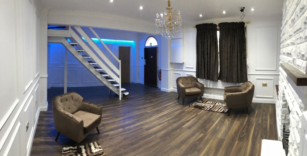 stifford clays farm hotel