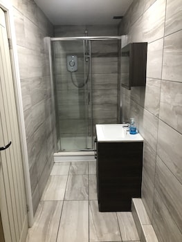 stifford clays farm hotel