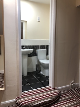 stifford clays farm hotel