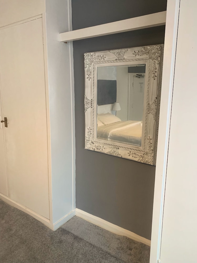 stifford clays farm hotel