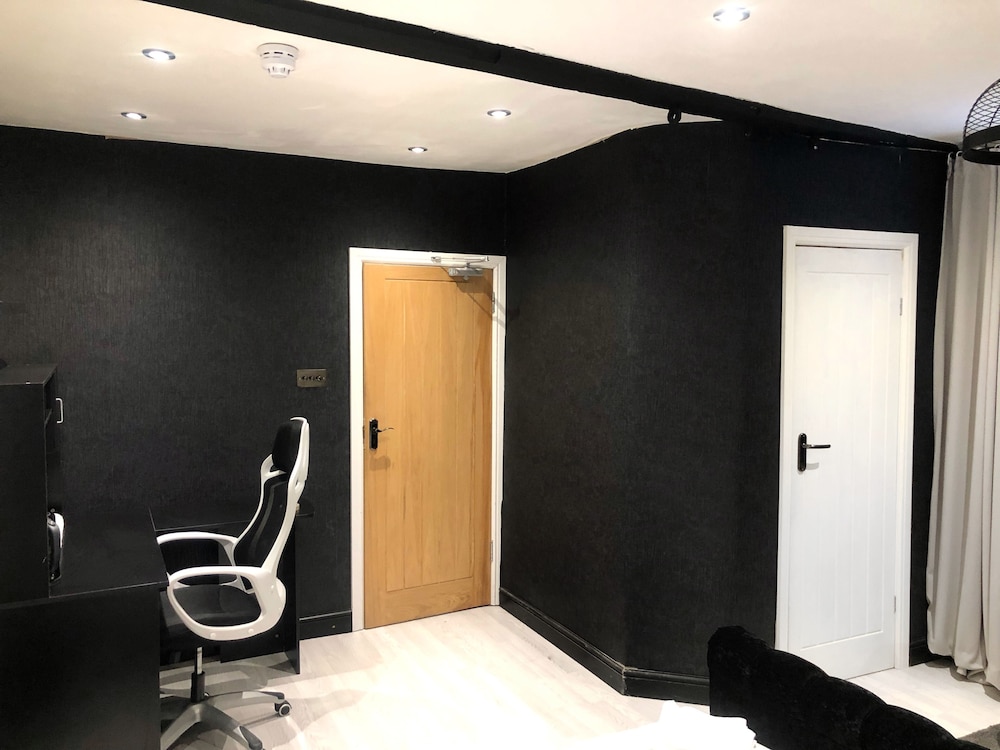 stifford clays farm hotel