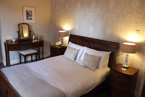 scarborough hill country inn