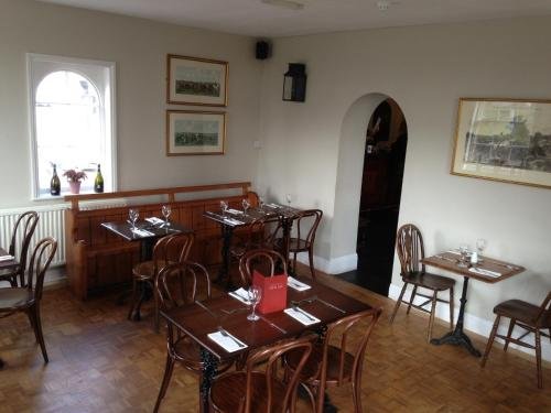 scarborough hill country inn