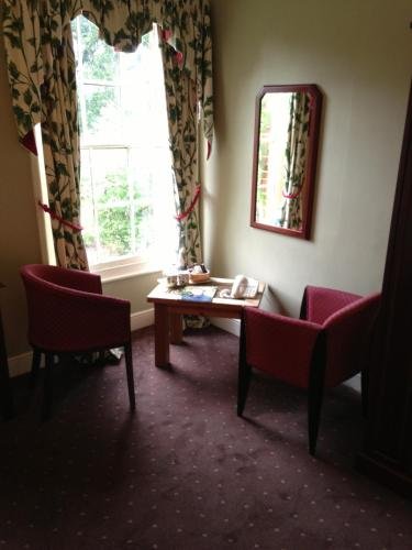 scarborough hill country inn