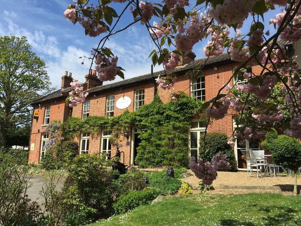 scarborough hill country inn