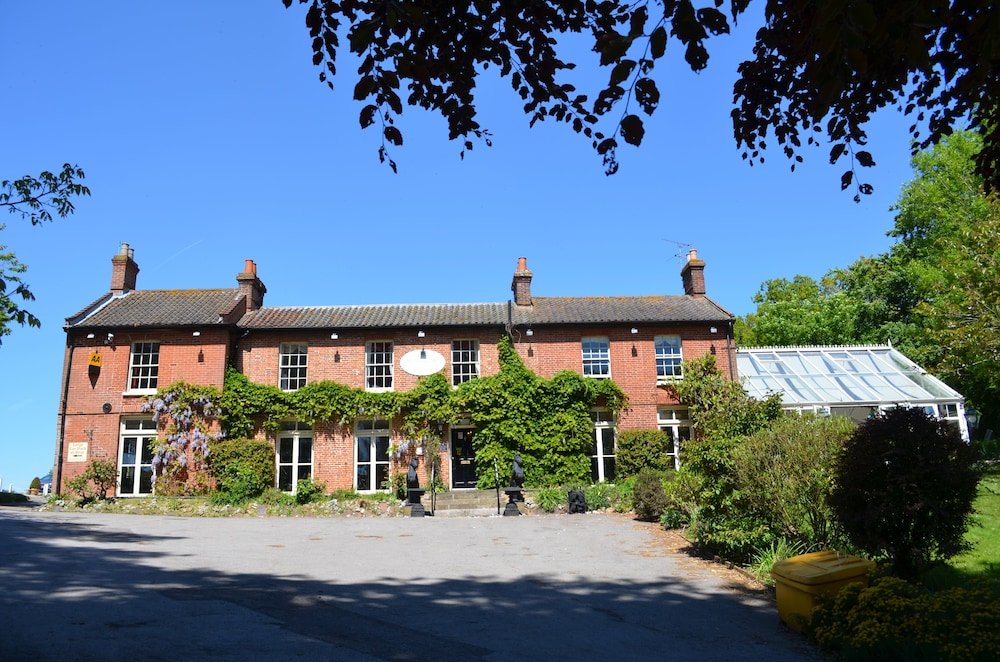 scarborough hill country inn