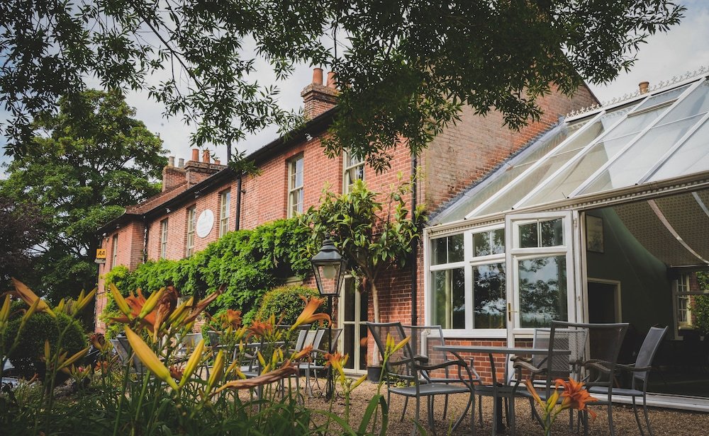 scarborough hill country inn