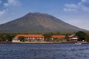 tauch terminal resort tulamben