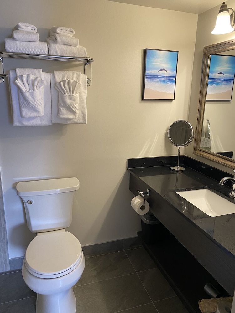 oceanfront suites at cowichan bay