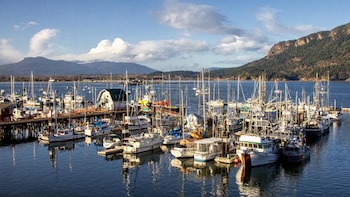 Oceanfront Suites At Cowichan Bay,Duncan>>Cowichan Bay,3 star