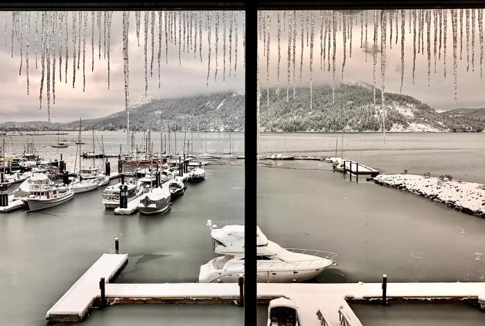 oceanfront suites at cowichan bay