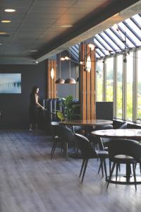 oceanfront suites at cowichan bay