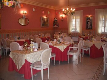 hotel le clos du montvinage