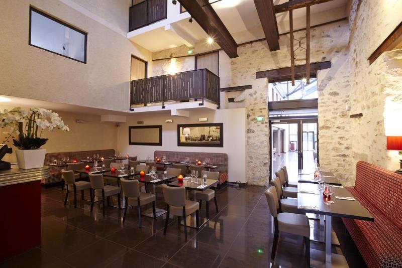 Hotel Les Herbes Folles,Mauregard>>Chatres,4 star