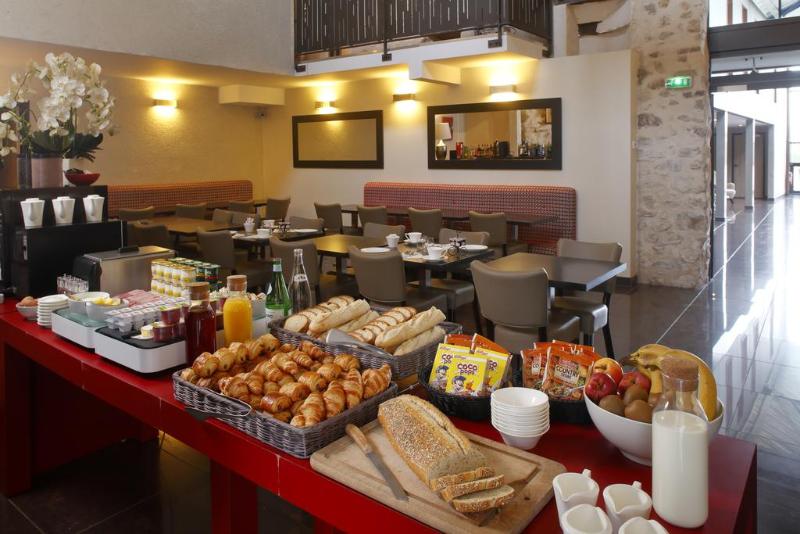 Hotel Les Herbes Folles,Mauregard>>Chatres,4 star