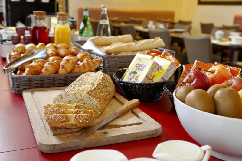 Hotel Les Herbes Folles,Mauregard>>Chatres,4 star