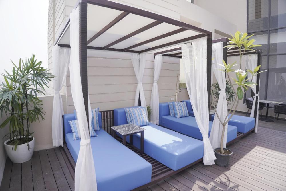 rhythm gurugram hotel and suites sohna road