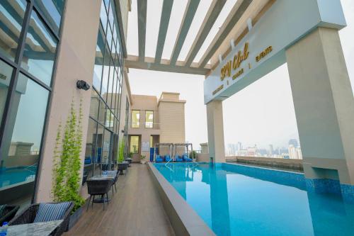 rhythm gurugram hotel and suites sohna road