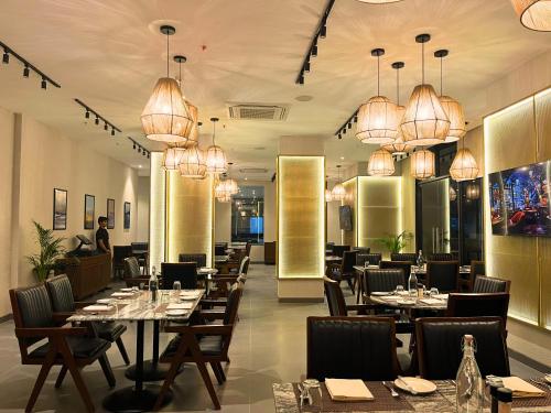 rhythm gurugram hotel and suites sohna road