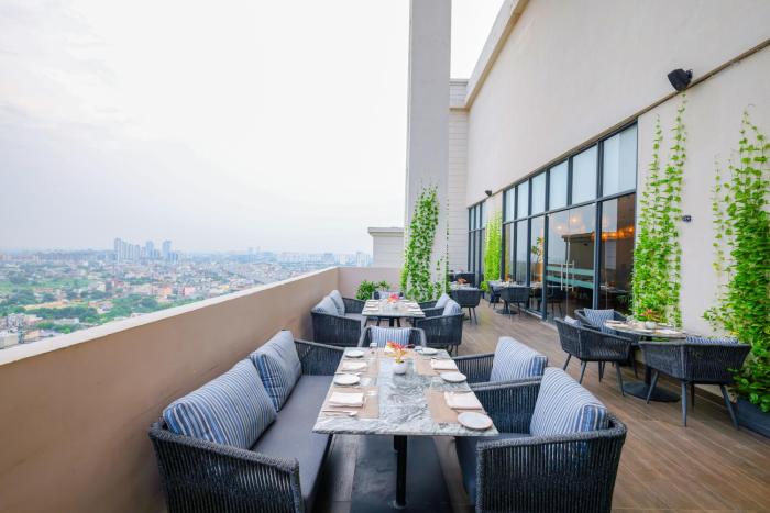 rhythm gurugram hotel and suites sohna road