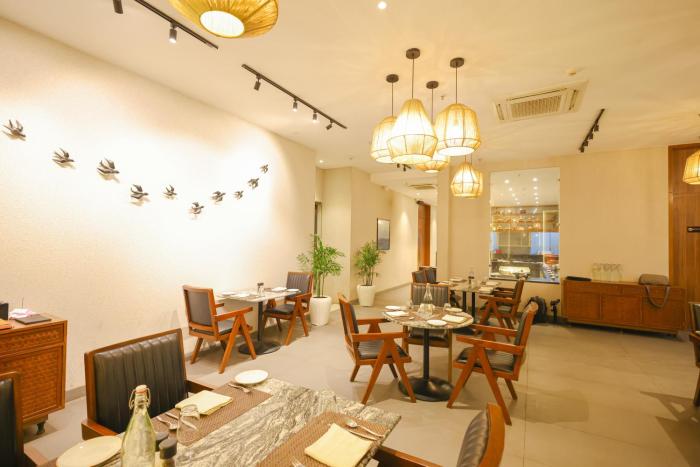 rhythm gurugram hotel and suites sohna road