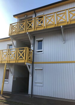 Premiere Classe Rennes Ouest - Le Rheu,,2 star