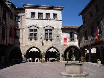 castelnau de montmiral