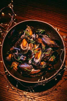 Healds Hall Hotel,Cleckheaton>>Bradford,3 star