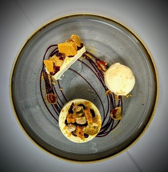 Healds Hall Hotel,Cleckheaton>>Bradford,3 star