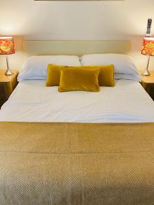 The George Hotel,Derbyshire>>Buxton,3 star