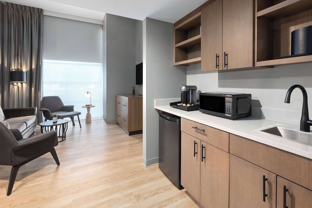 riverbend hotel and suites trademark collection by wyndham