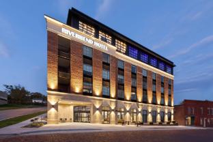 riverbend hotel and suites trademark collection by wyndham