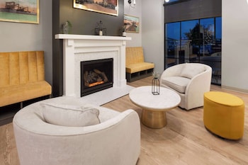 Riverbend Hotel And Suites, Trademark Collection By Wyndham,,0 star