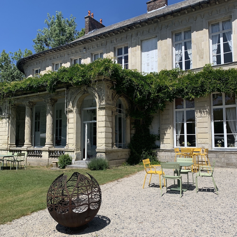 hotel chateau daubry valenciennes